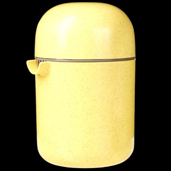 NEW!! ECO Citrus Juicer - Lemon, Lime, Orange Compact Squeezer. Portable, Easy!! - Picture 2 of 10